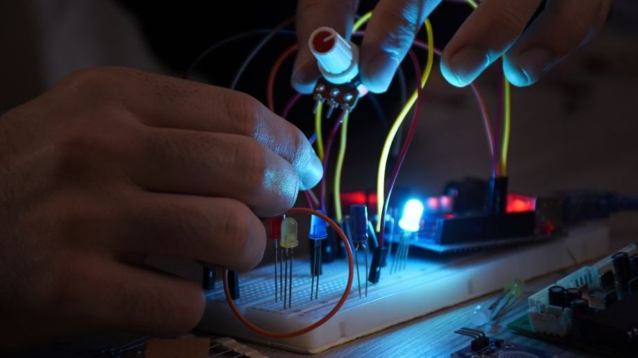 METHEXISADVISORY-ELETTRONICA